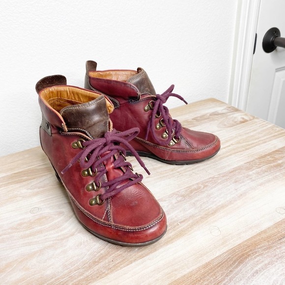 PIKOLINOS Shoes - Pikolinos red leather lace up hidden wedge boots size 38